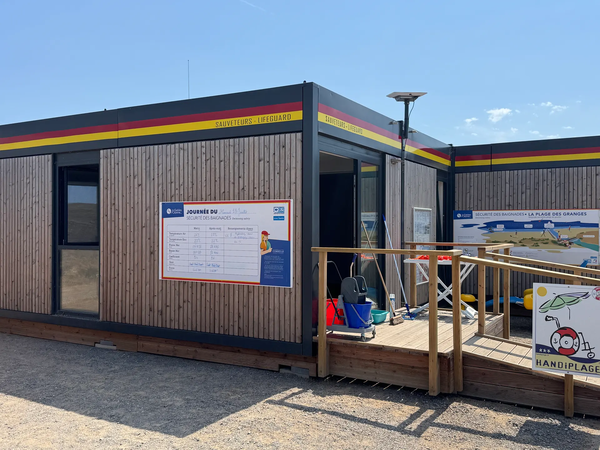 Poste de secours des Granges aux Sables-d'Olonne